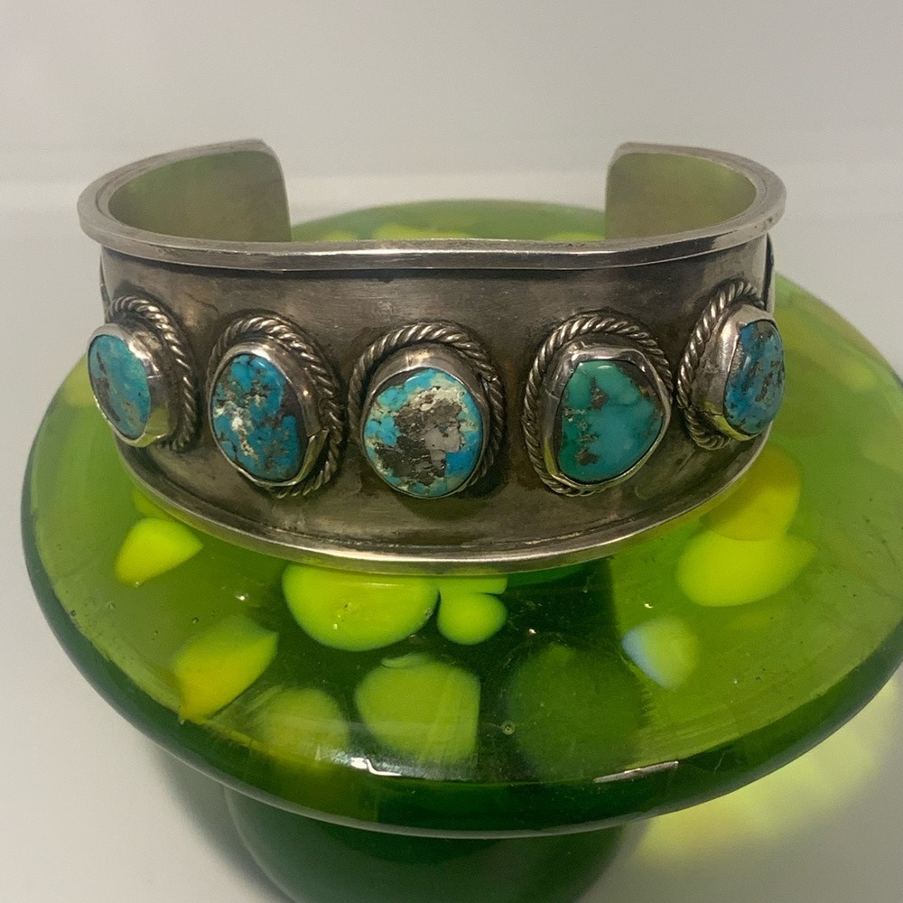 Vtg Native American Navajo Sterling Silver Turquoise Cuff Bracelet. 52 Grams